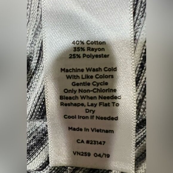 T By Talbots Gray Popover Shirt Top Striped Gray Summer Soft Zip Back large - Picture 6 of 6